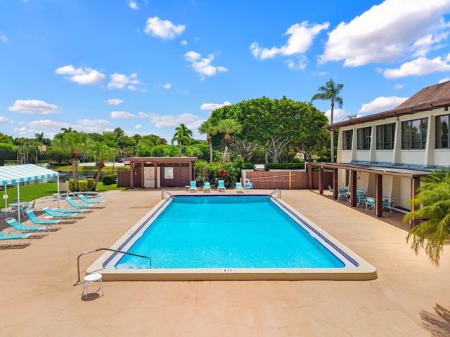 7543 Volley Place, Greenacres, FL 33467