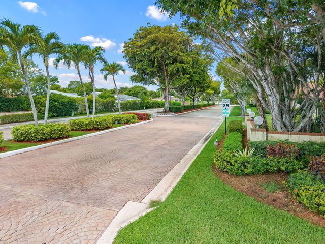 7543 Volley Place, Greenacres, FL 33467