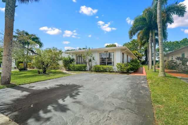 7543 Volley Place, Greenacres, FL 33467
