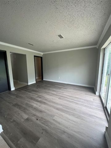 10902 Jutland Road, Houston, TX 77048