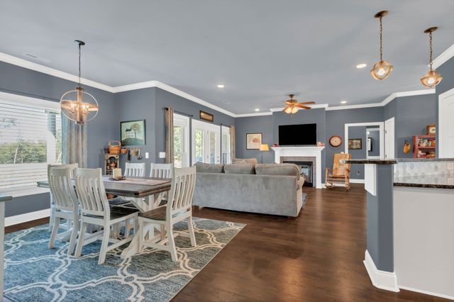 2614 Etna Dr, Chapel Hill, TN 37034