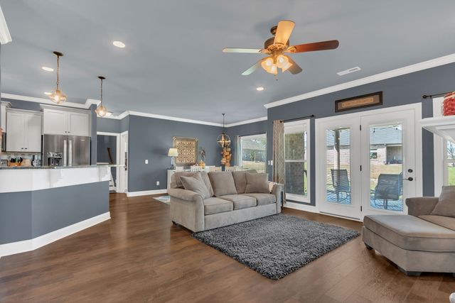 2614 Etna Dr, Chapel Hill, TN 37034