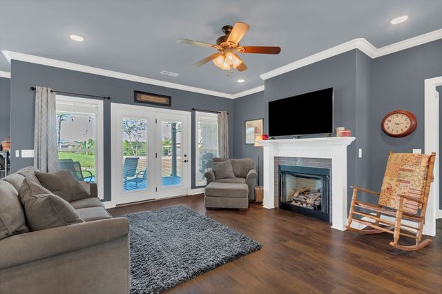 2614 Etna Dr, Chapel Hill, TN 37034