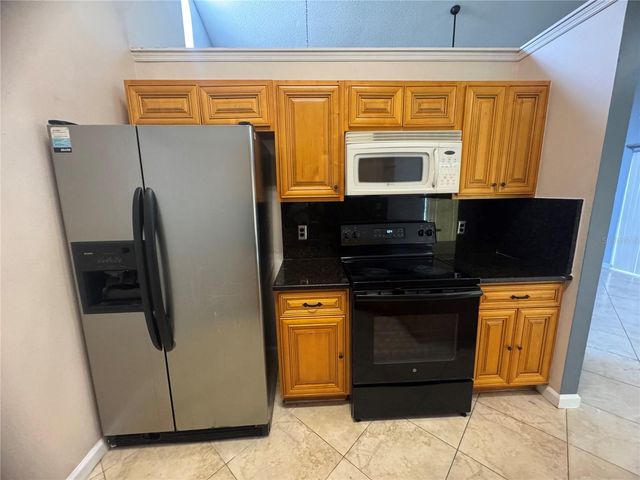 11128 SYLVAN POND CIRCLE, Orlando, FL 32825