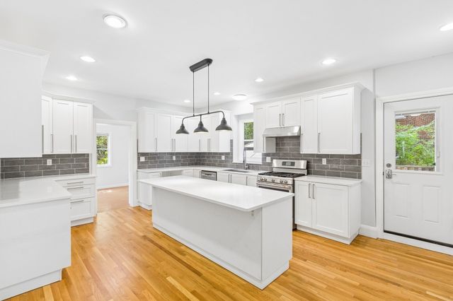 1776 Commonwealth Ave 1, Boston, MA 02135