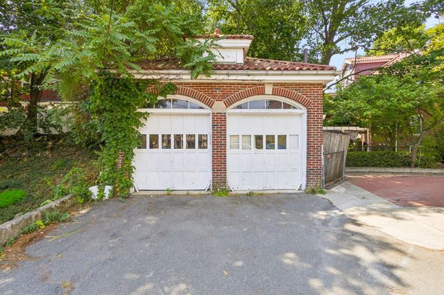 1776 Commonwealth Ave 1, Boston, MA 02135