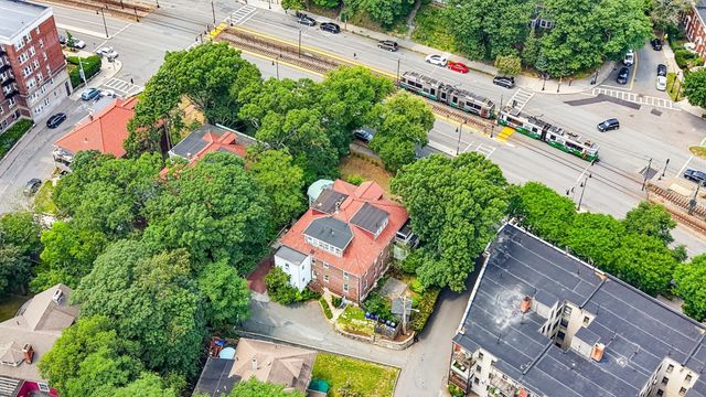 1776 Commonwealth Ave 1, Boston, MA 02135