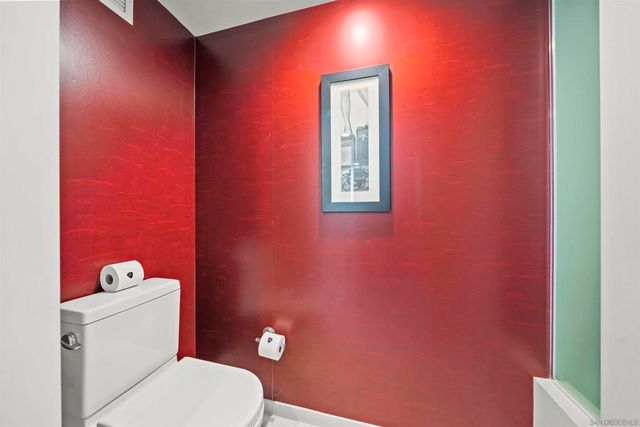 207 5th 950, San Diego, CA 92101