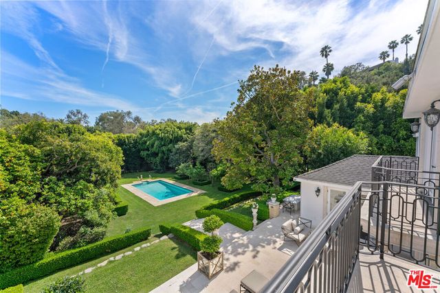 10914 Bellagio Road, Los Angeles, CA 90077