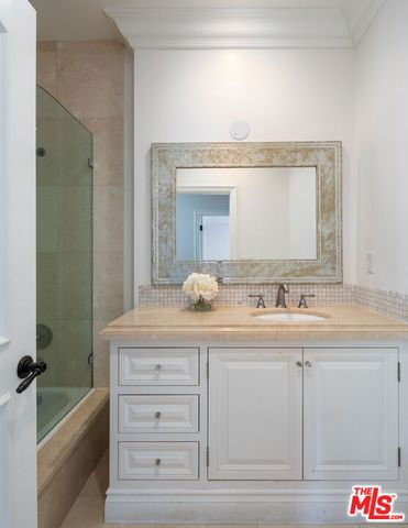 10914 Bellagio Road, Los Angeles, CA 90077