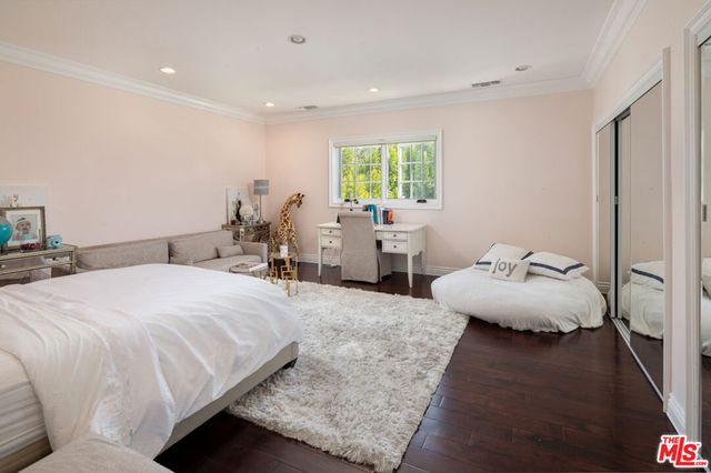 10914 Bellagio Road, Los Angeles, CA 90077