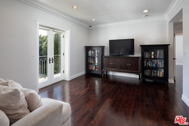 10914 Bellagio Road, Los Angeles, CA 90077
