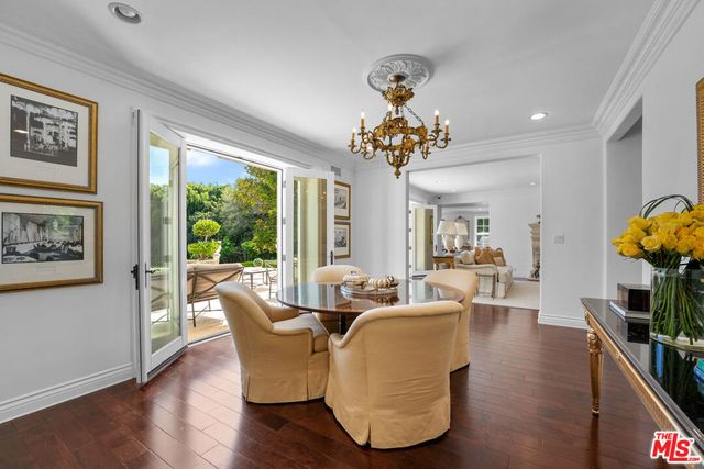 10914 Bellagio Road, Los Angeles, CA 90077
