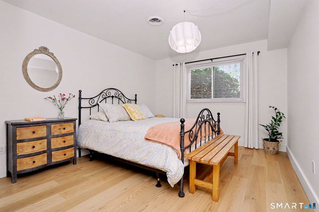 76 Gillies Lane 76, Norwalk, CT 06854