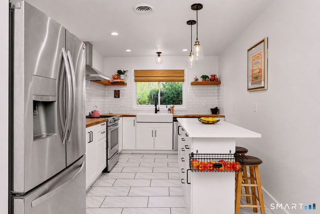 76 Gillies Lane 76, Norwalk, CT 06854