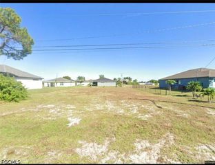 2413 NW 24th ST, Cape Coral, FL 33993