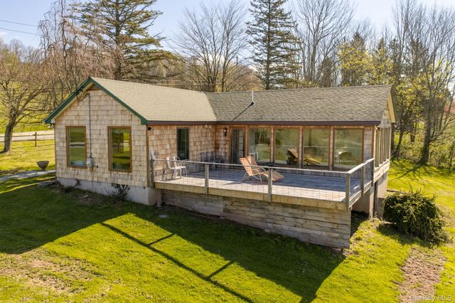 897 County Route 164, Callicoon, NY 12723