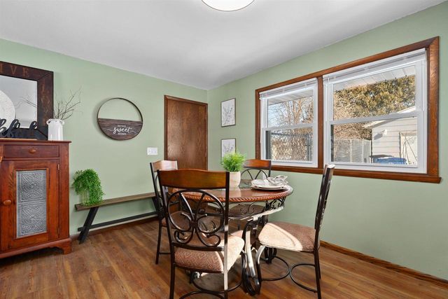 1674 THORNTON DRIVE, Oshkosh, WI 54904