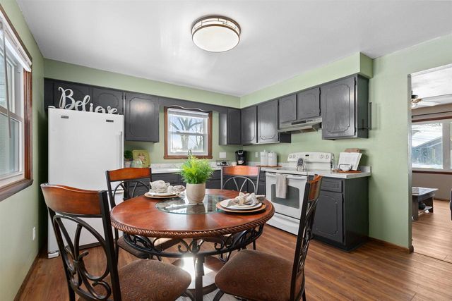 1674 THORNTON DRIVE, Oshkosh, WI 54904