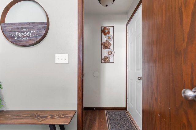 1674 THORNTON DRIVE, Oshkosh, WI 54904