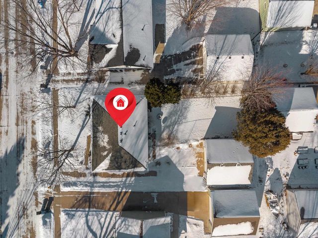 1674 THORNTON DRIVE, Oshkosh, WI 54904