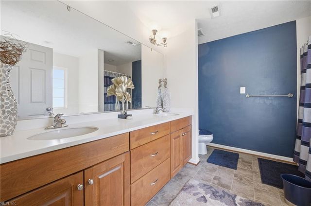 5 Mary Ann DR, Hampton, VA 23666