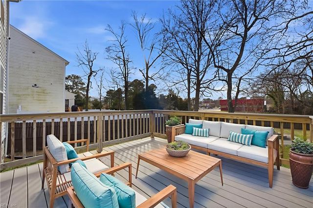 5 Mary Ann DR, Hampton, VA 23666