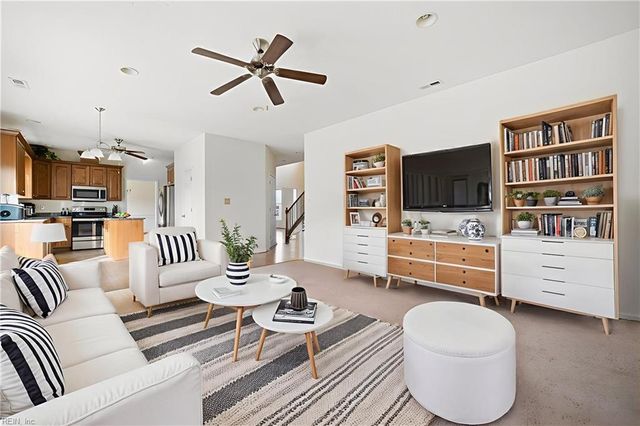 5 Mary Ann DR, Hampton, VA 23666