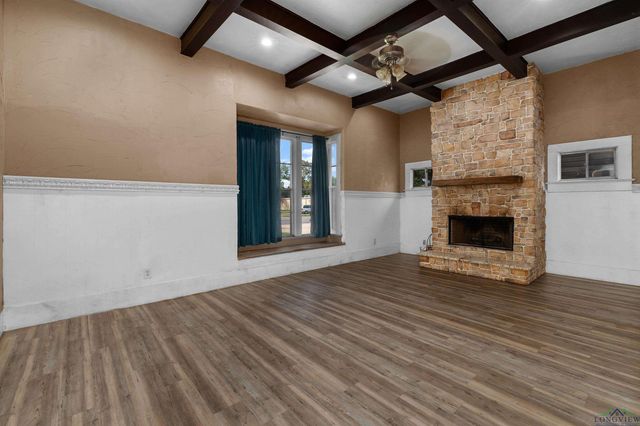 605 E Broadway, Jefferson, TX 75657