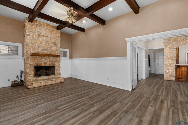 605 E Broadway, Jefferson, TX 75657