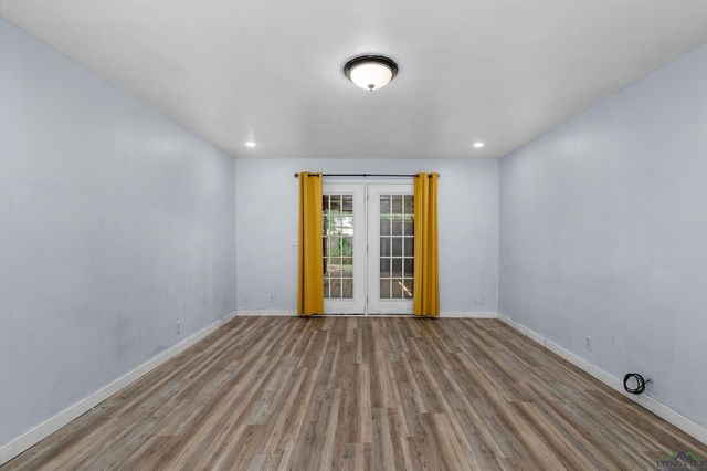 605 E Broadway, Jefferson, TX 75657