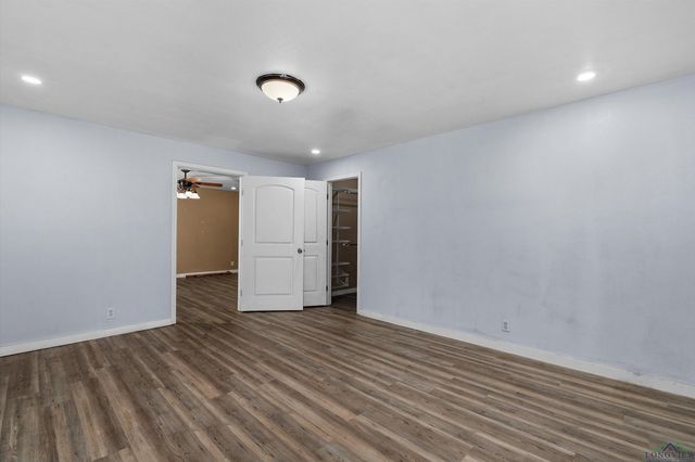 605 E Broadway, Jefferson, TX 75657