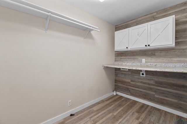 605 E Broadway, Jefferson, TX 75657