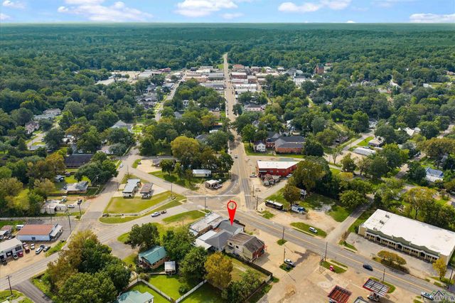 605 E Broadway, Jefferson, TX 75657