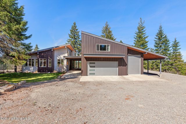8655 E Challenge RD, Hayden, ID 83835