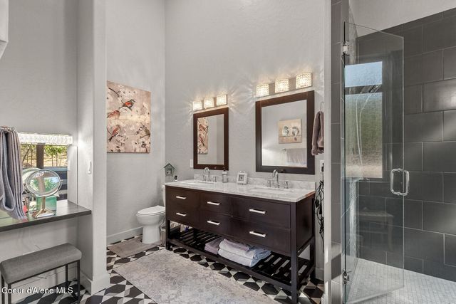 8655 E Challenge RD, Hayden, ID 83835