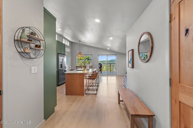 8655 E Challenge RD, Hayden, ID 83835