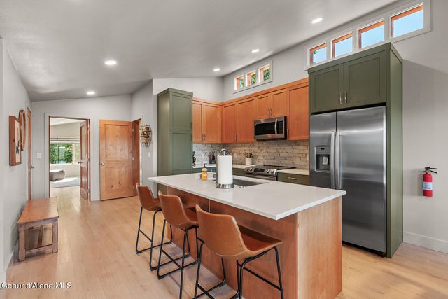 8655 E Challenge RD, Hayden, ID 83835