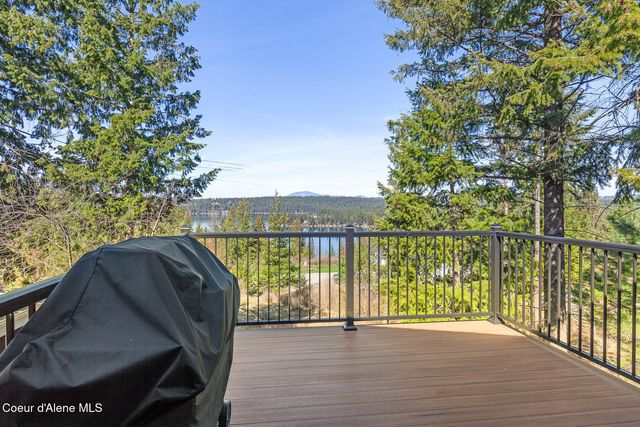 8655 E Challenge RD, Hayden, ID 83835