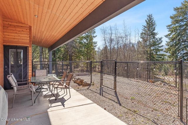 8655 E Challenge RD, Hayden, ID 83835