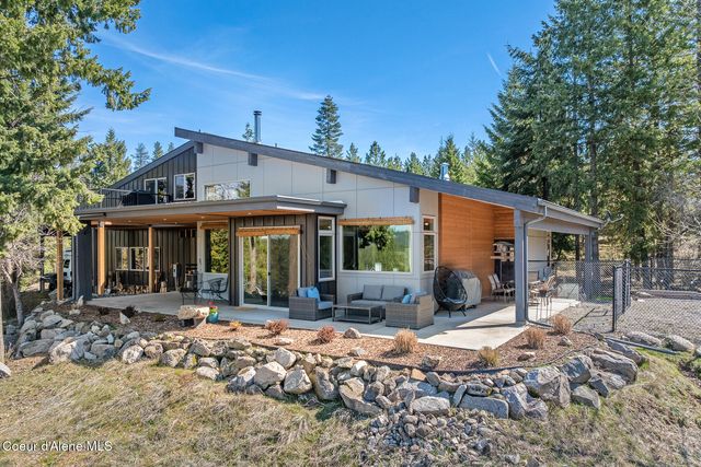8655 E Challenge RD, Hayden, ID 83835