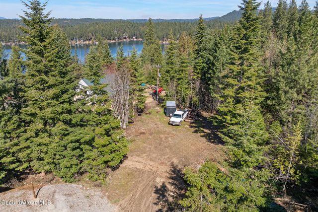 8655 E Challenge RD, Hayden, ID 83835