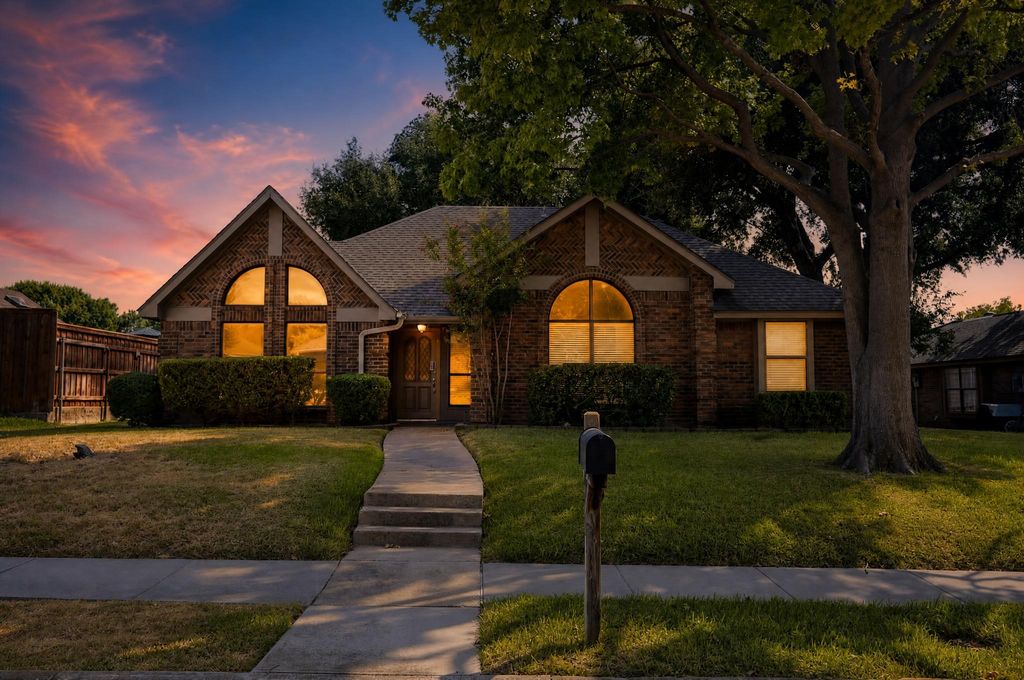 2120 Springwood, Carrollton, TX 75006 — exterior