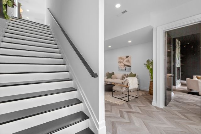 6124 Hill Cir, Nashville, TN 37209