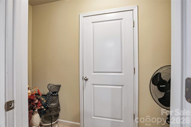 2274 Seagull Drive, Denver, NC 28037