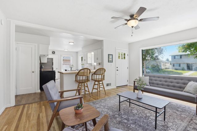 4008 N Cedar St, Spokane, WA 99205