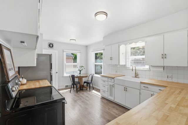 4008 N Cedar St, Spokane, WA 99205