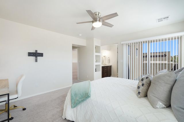 4381 Lauren Loop NE, Rio Rancho, NM 87124