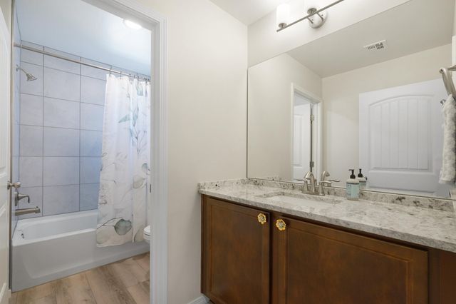 4381 Lauren Loop NE, Rio Rancho, NM 87124