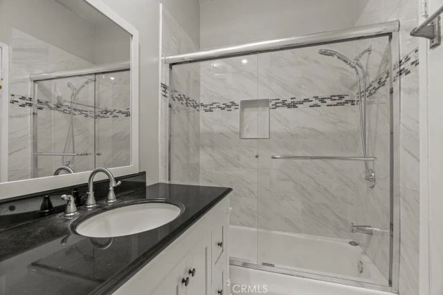 400 S La Fayette Park Place 315, Los Angeles, CA 90057